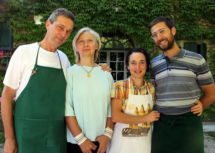 Casanuova Tizzano Val Parma