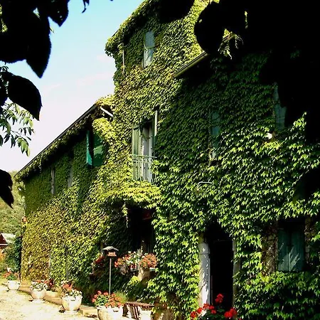 Lantgård Casanuova Tizzano Val Parma