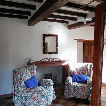 Casanuova Tizzano Val Parma