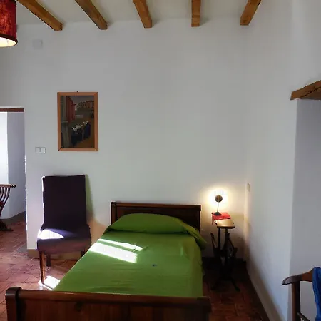 Lantgård Casanuova Tizzano Val Parma